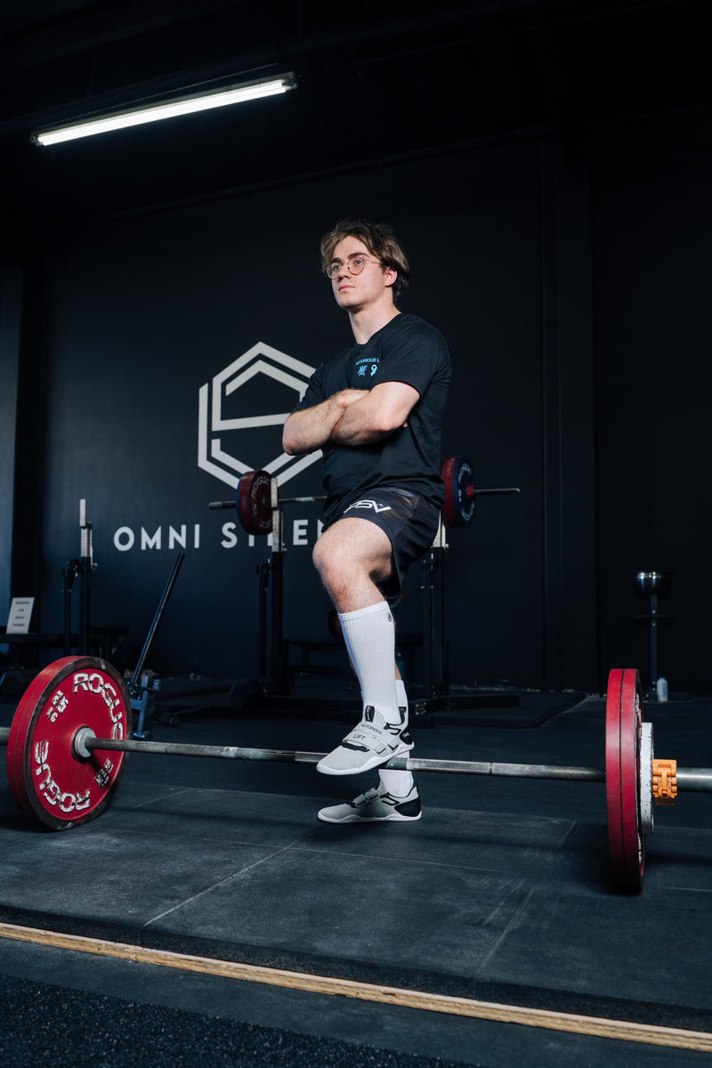 Model wearing Onyx Sumo Sole Gen 5 slippers