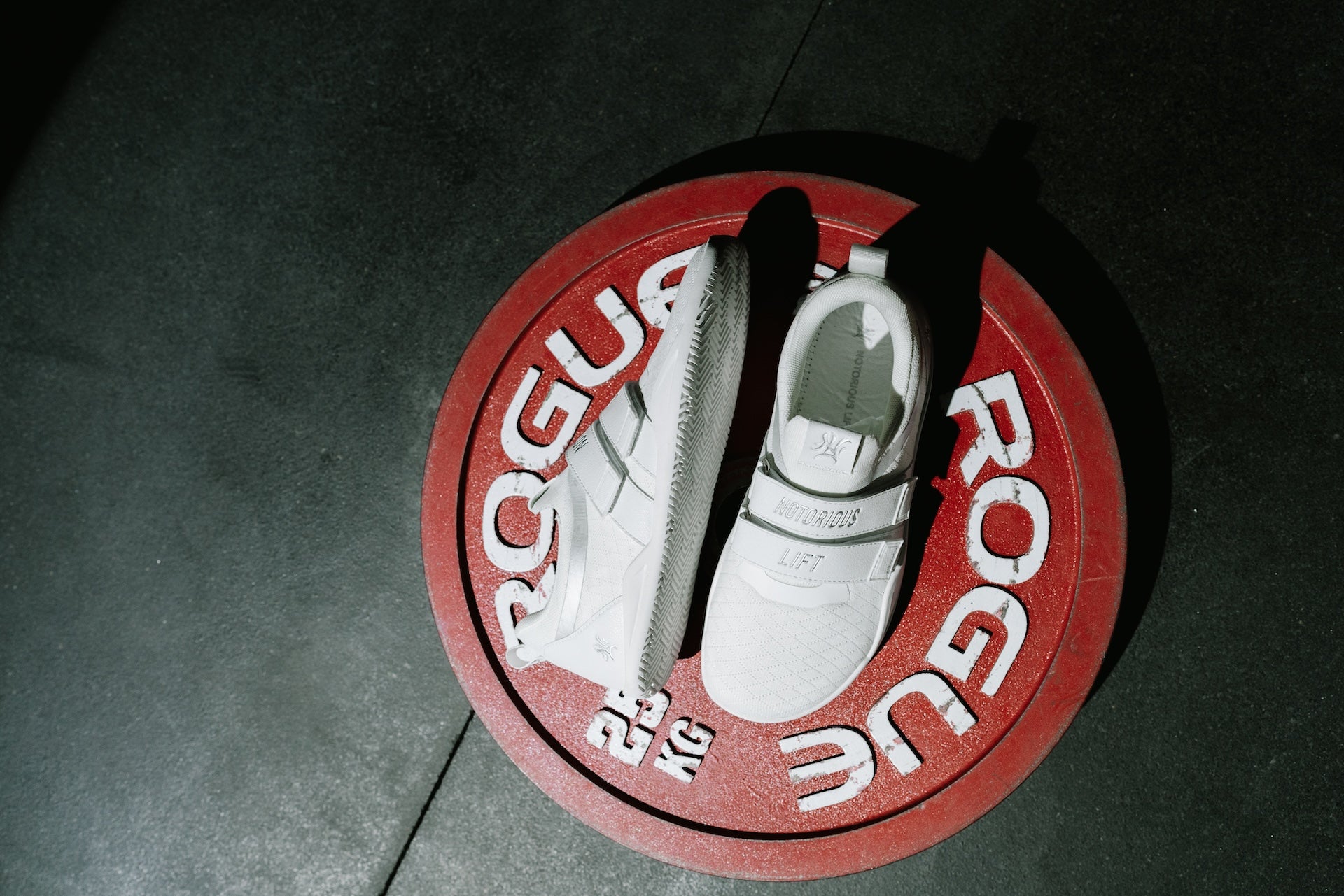 Sumo Sole Gen 4: Stealth – Notorious Lift